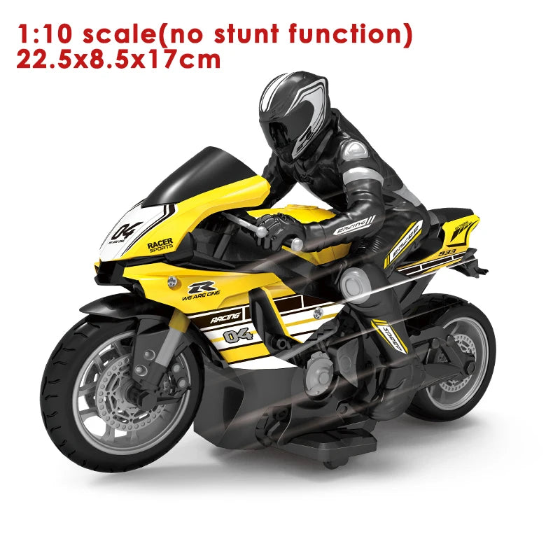 Model motorcycle with rider figure on a white background, showing size dimensions.