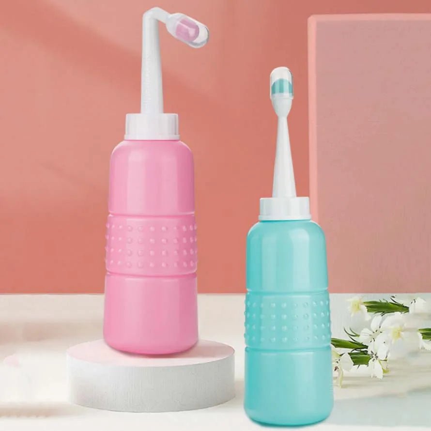 500ML Peri Bottle set in pink and blue for postpartum and perineal cleansing after birth.
