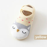 Baby shoe with fox design