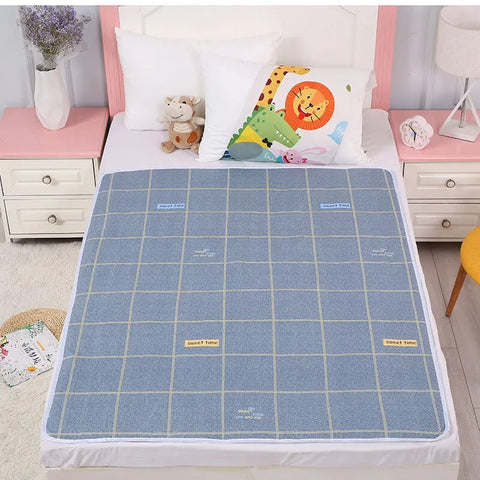 Waterproof Changing Mat: Breathable