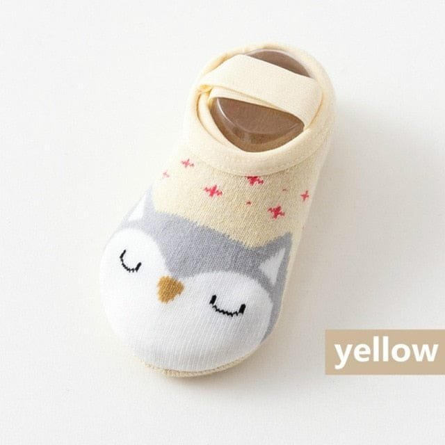 Baby shoe with fox design 