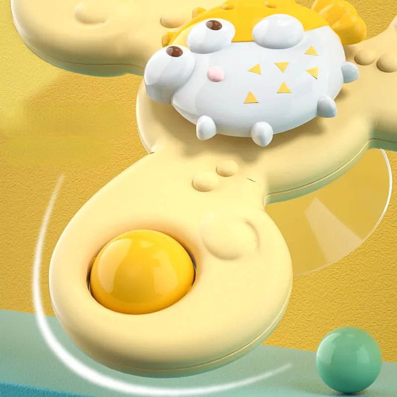 Cartoon fried-egg-shaped bath suction spinner rattle for playful bath time and early sensory discovery.