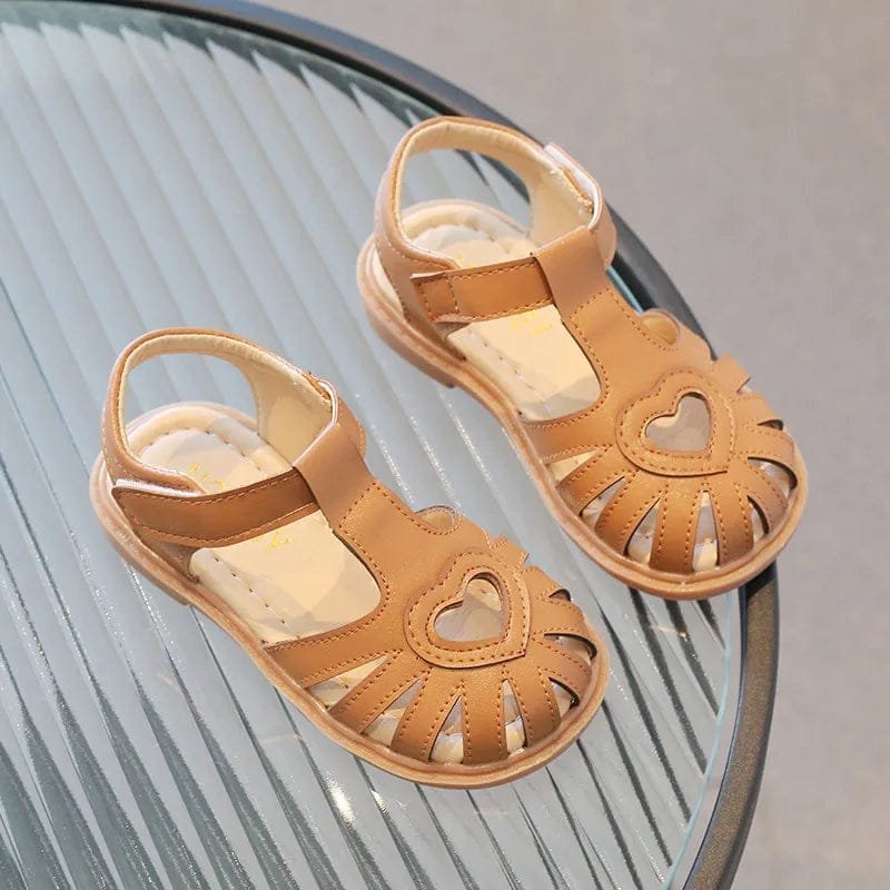 Fashion Soft Bottom Beach Sandals for Kids style D slip-on shoes for beach outings, poolside play, and summer walks, front view.