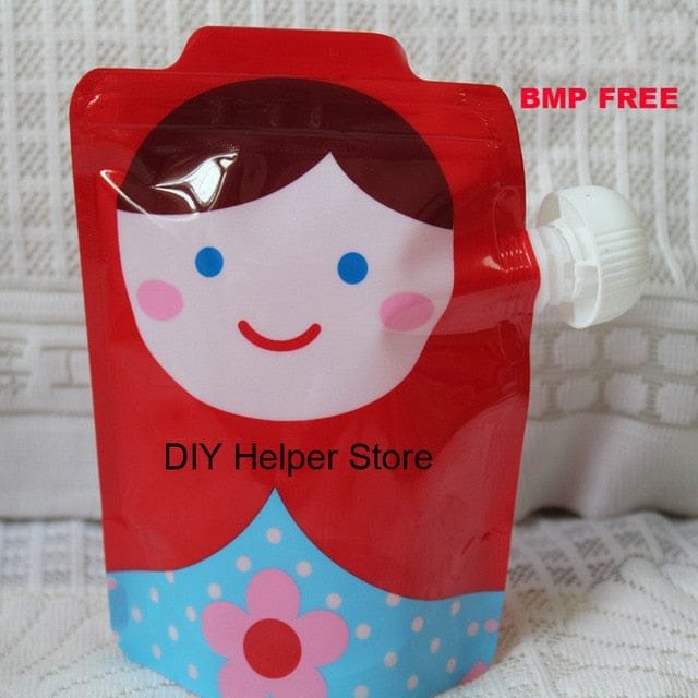 Kids feeding pouches in resealable squeeze bag packaging for weaning meals, yogurt portions, and lunchbox snacks.