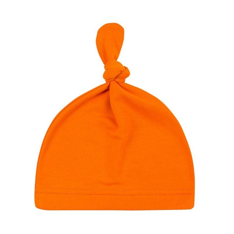 Orange newborn knot beanie in cotton as a bright baby hat for daily wear and playful outfit styling.