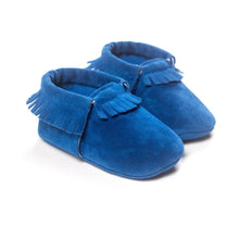 PU suede leather newborn baby moccasin shoes worn during crawling play for flexible comfort.