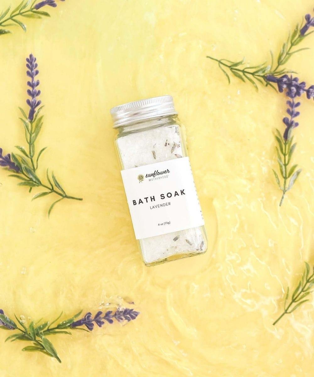 Bath soak jar with lavender 