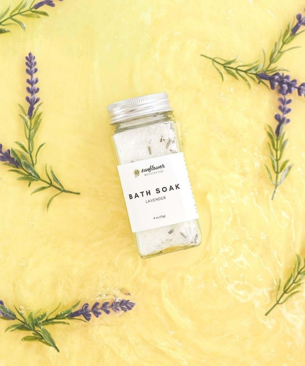 Bath soak jar with lavender 