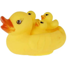 Rubber duck playset with ducklings stacked on the mother duck, squeaky bathtub toys for imaginative water play and gifting.