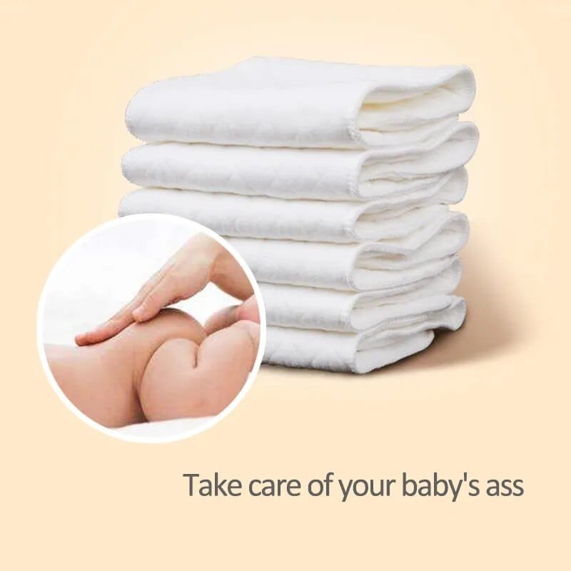Reusable microfiber diaper liners with a soft skin-friendly surface for gentle nappy changes and sensitive baby skin care.