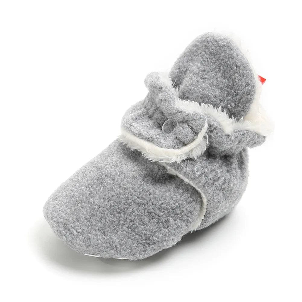 Star Newborn Socks Shoes size guide alternate view for matching bootie length to your babys foot.
