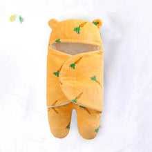 Thick Fleece Newborn Sleep Bag with cotton lining, variant E, for nursery naps, stroller rides, and cold-weather swaddling, detail view.