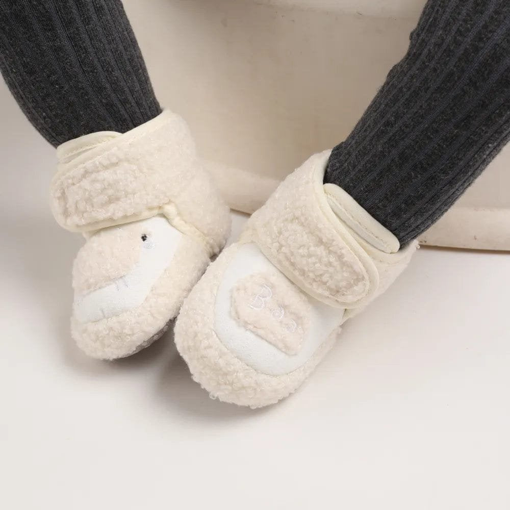 Winter snow baby boots with warm fluff lining and colloidal sole, photo 85 for daily winter wear.