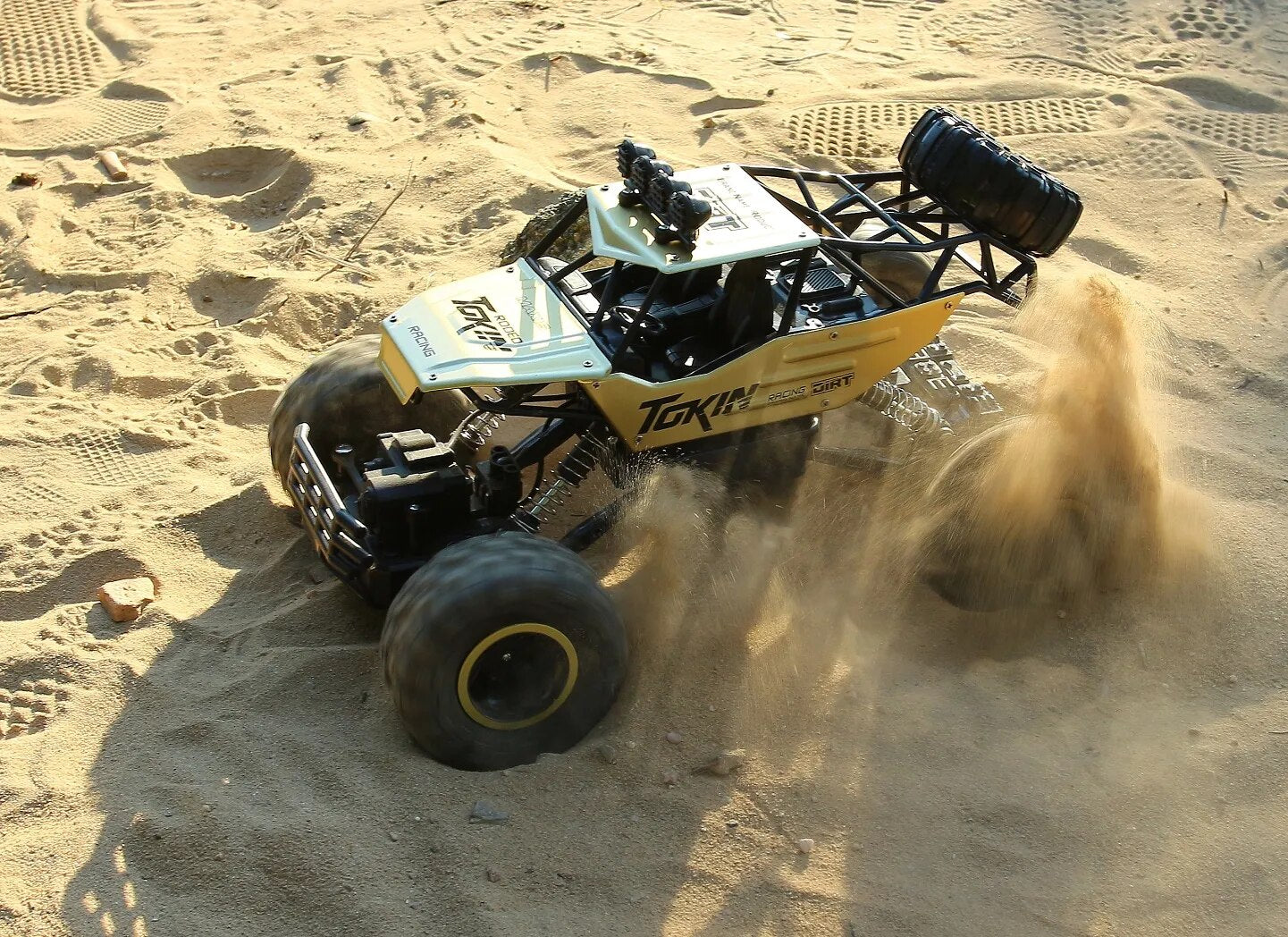 1:12 High-Speed 4WD RC Car