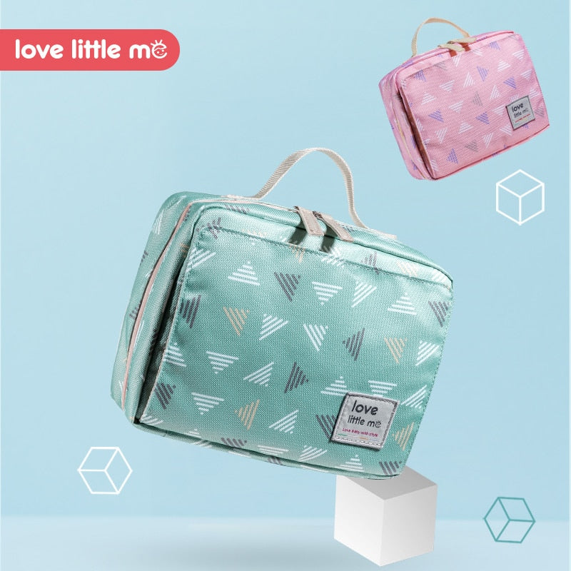 Tragbare Wickeltasche für Schwangere von Love Little Me 